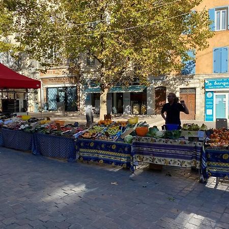 Akropole De Caroline, Central, Lumineux, Calme, Free Parking, Lift, 3 Beds Draguignan Exterior photo