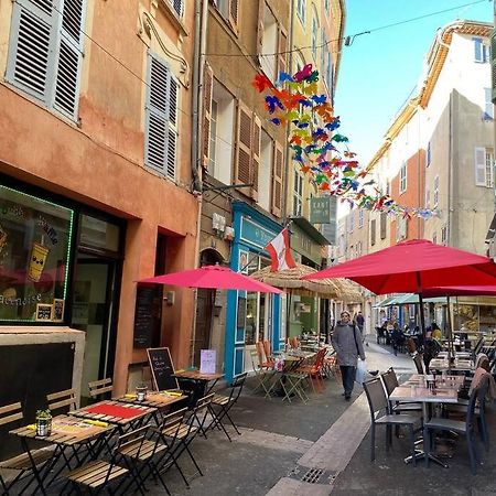 Akropole De Caroline, Central, Lumineux, Calme, Free Parking, Lift, 3 Beds Draguignan Exterior photo