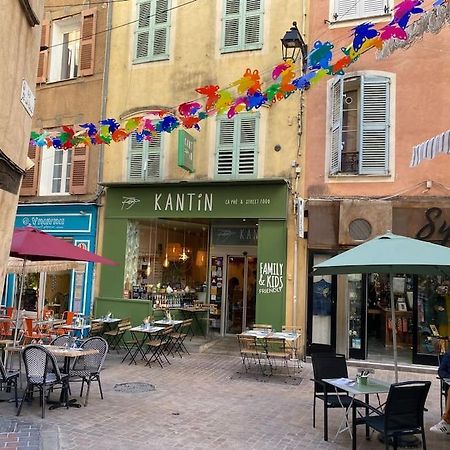 Akropole De Caroline, Central, Lumineux, Calme, Free Parking, Lift, 3 Beds Draguignan Exterior photo
