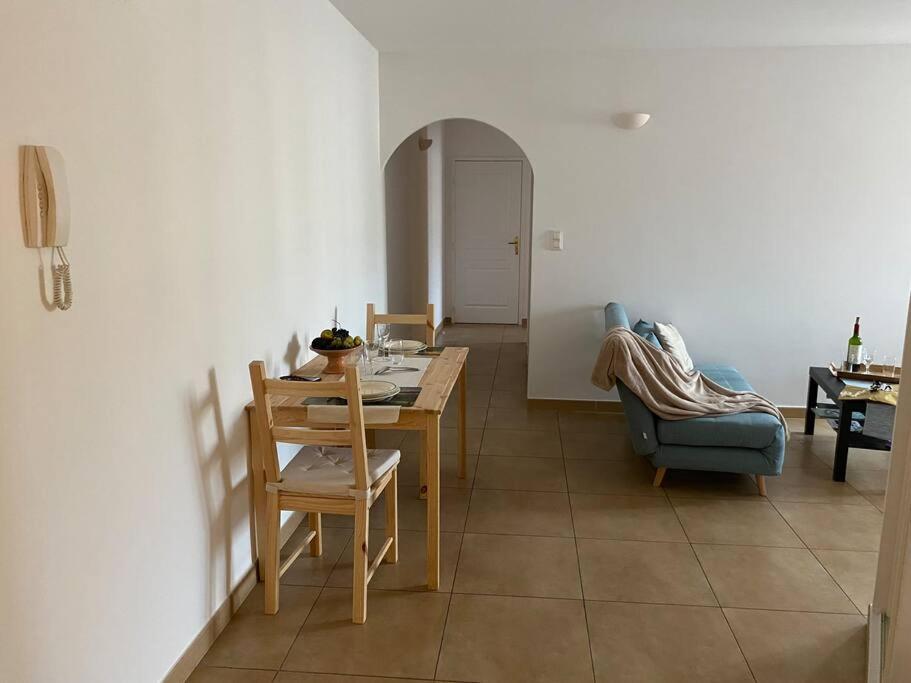 Akropole De Caroline, Central, Lumineux, Calme, Free Parking, Lift, 3 Beds Draguignan Exterior photo